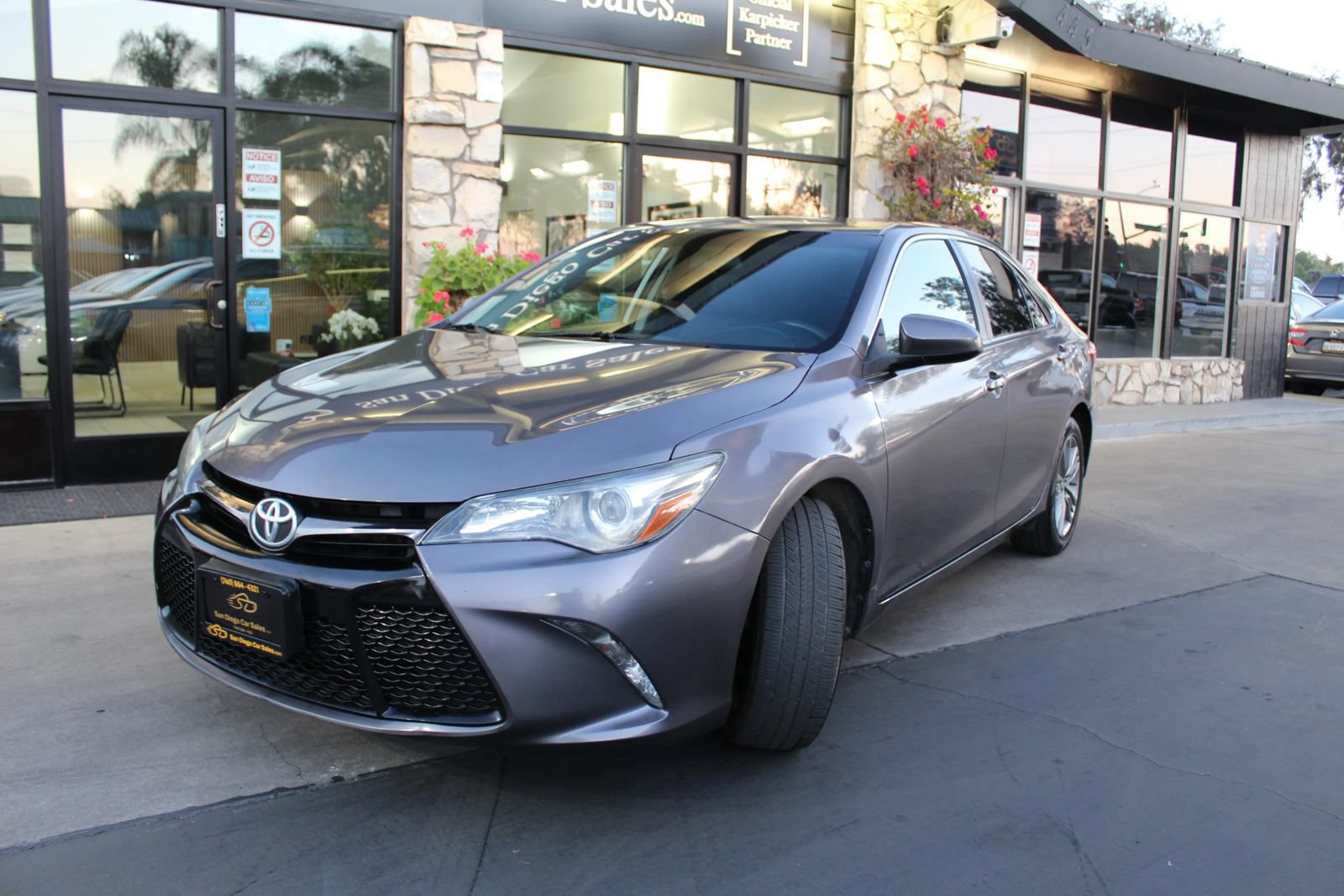 Used 2016 Toyota Camry SE
