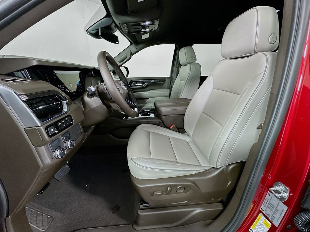 Used 2025 GMC Yukon XL Elevation RWD image 21