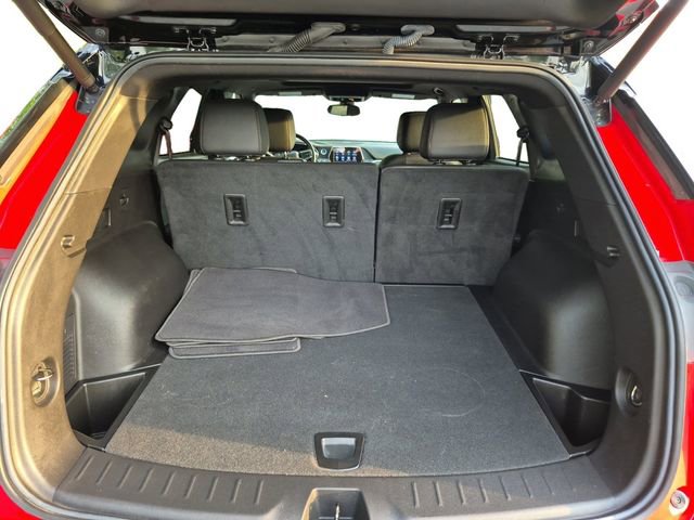 Certified 2022 Chevrolet Blazer RS w/ Enhanced Convenience Package AWD/4WD image 19
