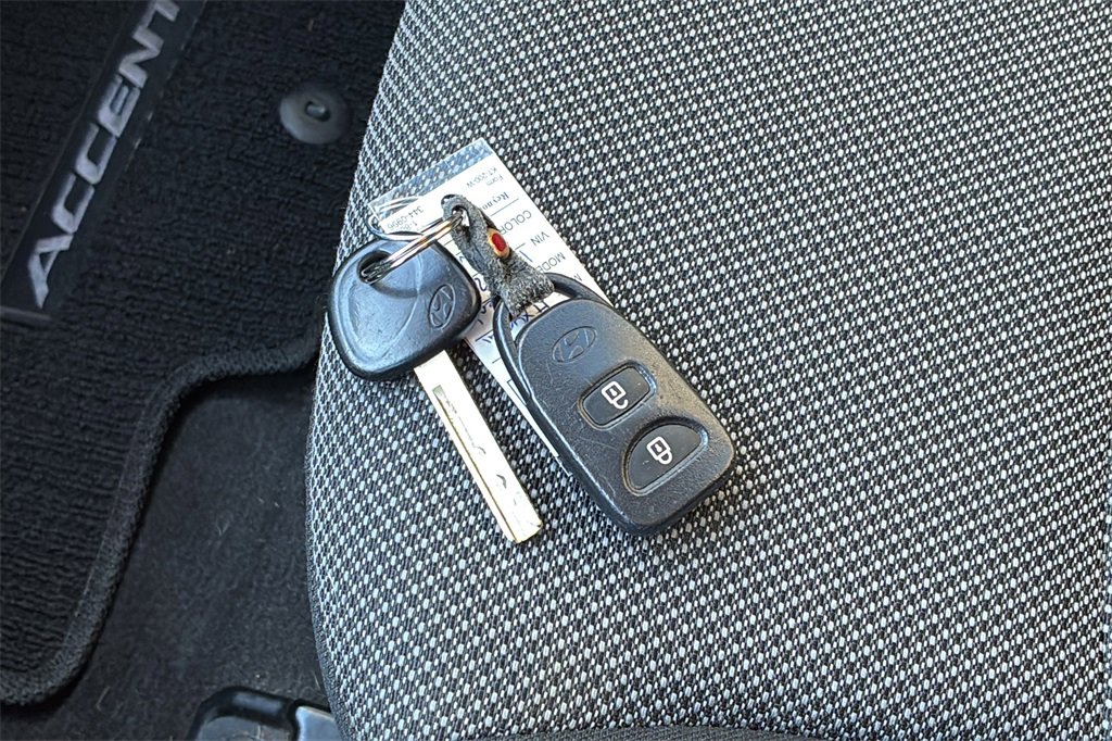 Used 2014 Hyundai Accent GS image 24