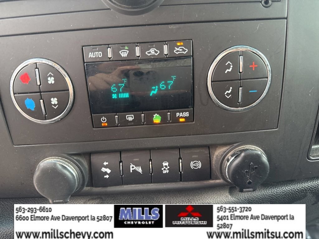 Used 2012 Chevrolet Silverado 2500 LT w/ Interior Plus Package AWD/4WD image 16