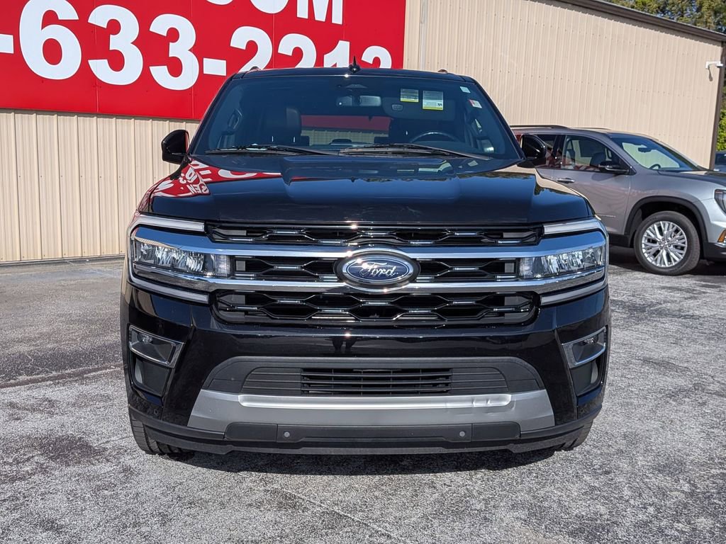 Used 2024 Ford Expedition Limited image 7