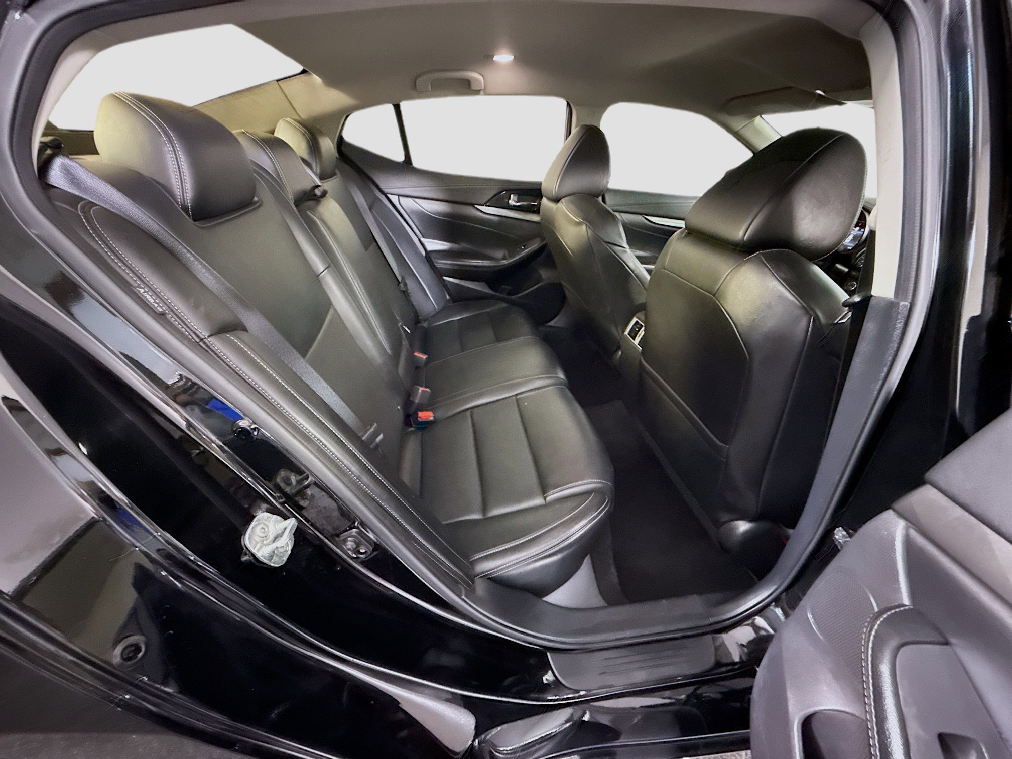 Used 2022 Nissan Maxima SV w/ Floor Mat Group FWD image 27