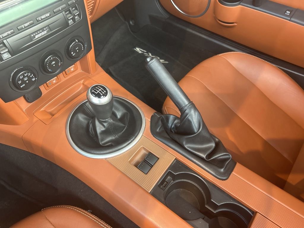 Used 2007 MAZDA MX-5 Miata Grand Touring RWD image 7