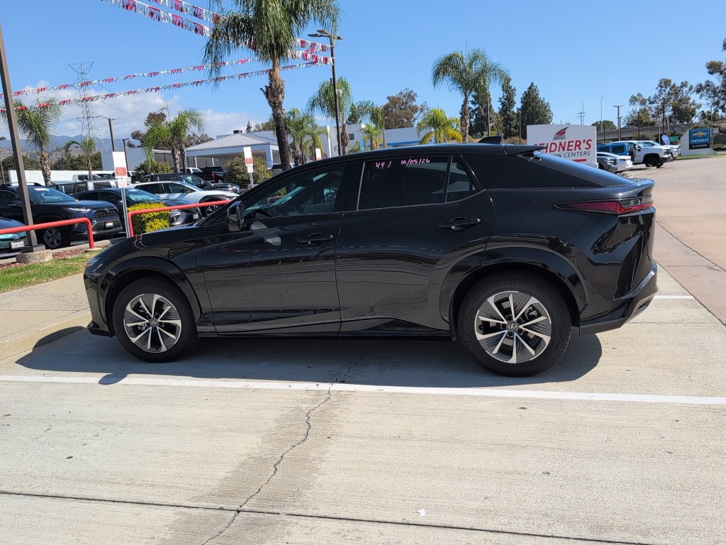 Used 2023 Lexus RZ 450e Premium w/ Technology Package AWD/4WD image 7