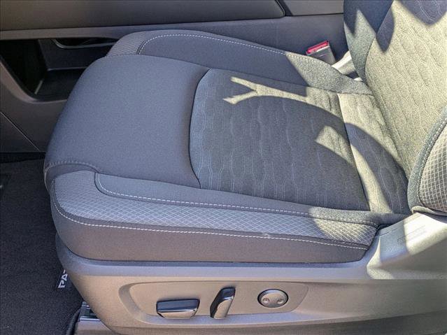 New 2026 Nissan Pathfinder SV image 4