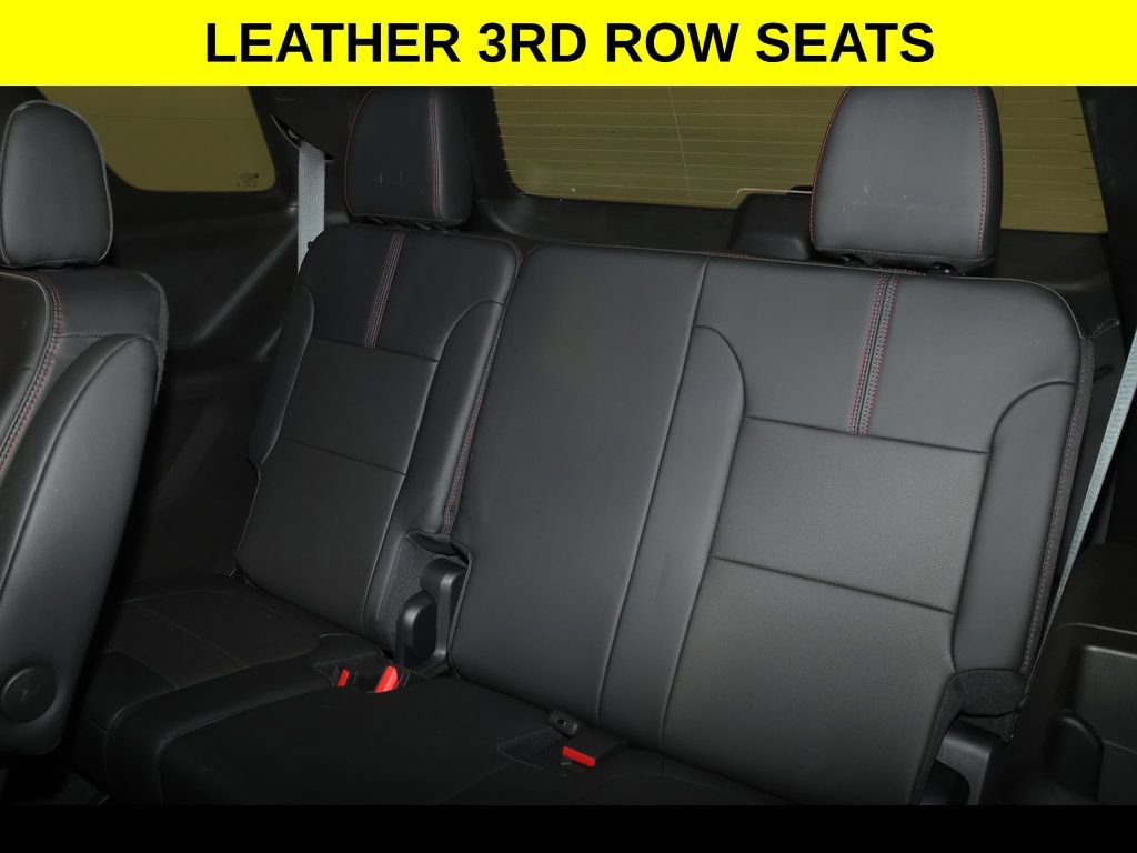 Certified 2023 Chevrolet Traverse RS w/ LPO, Floor Liner Package AWD/4WD image 14