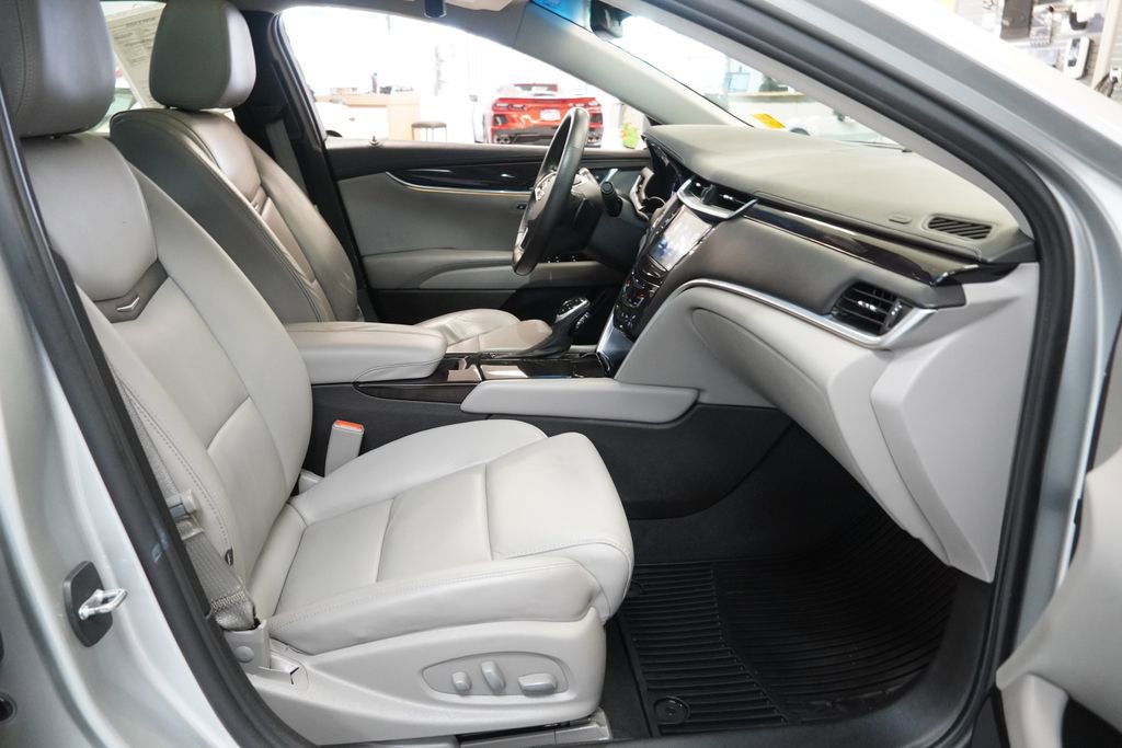 Used 2017 Cadillac XTS Luxury w/ Driver Awareness Package image 36