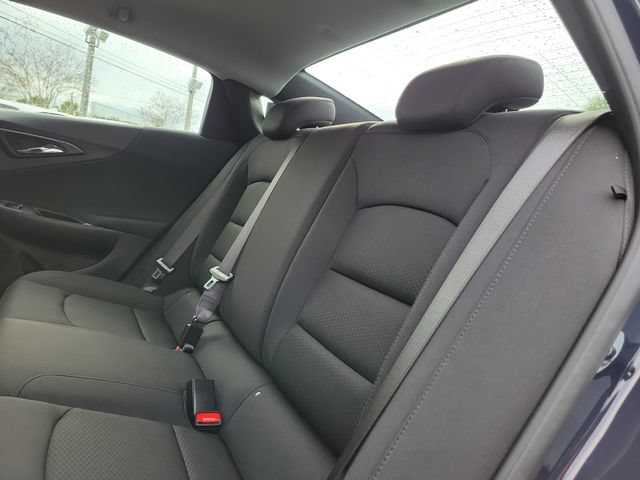 Certified 2025 Chevrolet Malibu RS FWD image 10