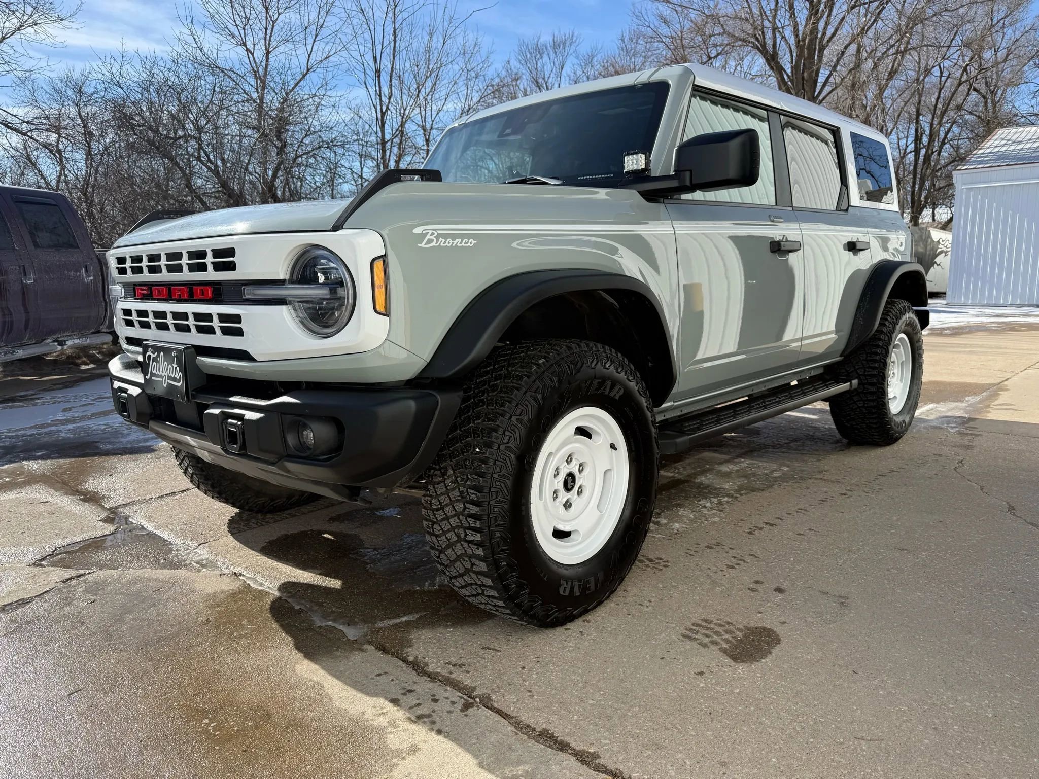 Used 2023 Ford Bronco Heritage Edition image 4