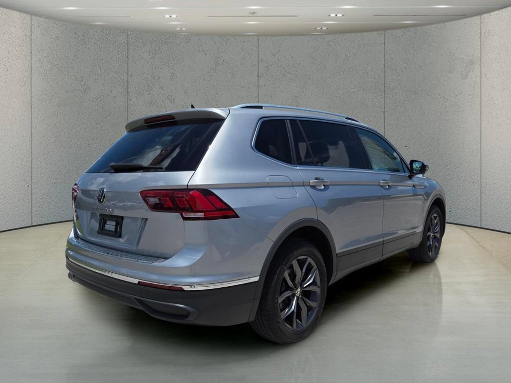 Used 2023 Volkswagen Tiguan SE FWD image 4