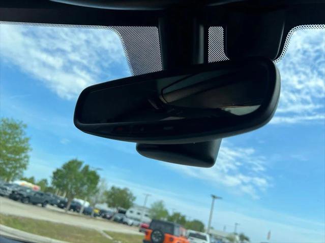 Certified 2021 Jeep Grand Cherokee Limited w/ Premium Lighting Group AWD/4WD image 53