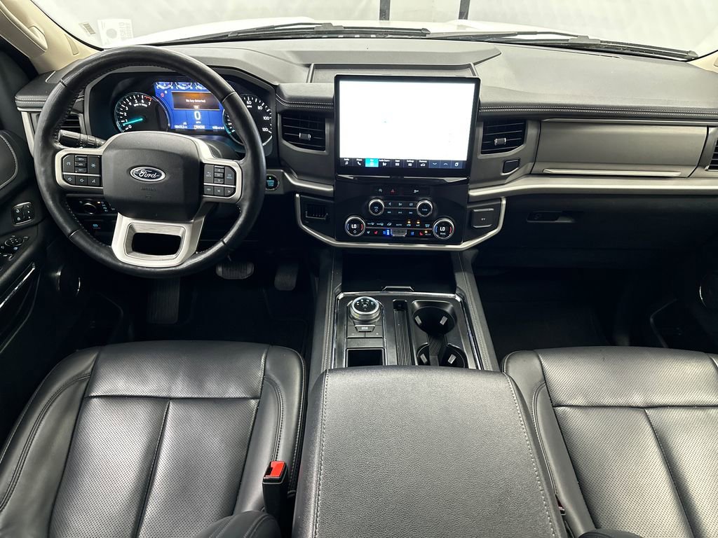 Used 2024 Ford Expedition Max XLT image 25