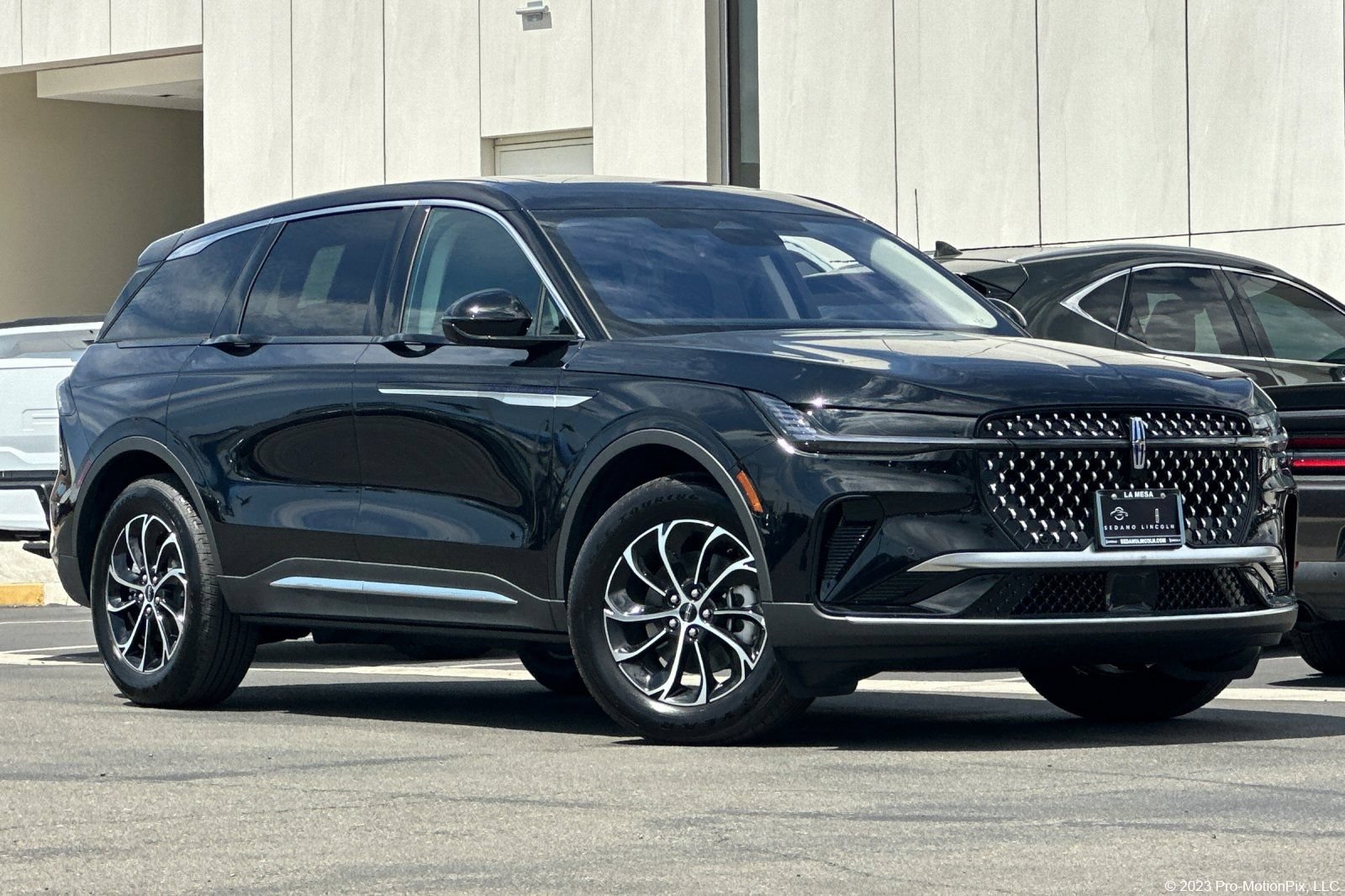 New 2026 Lincoln Nautilus Premier w/ Equipment Group 102A AWD/4WD image 1