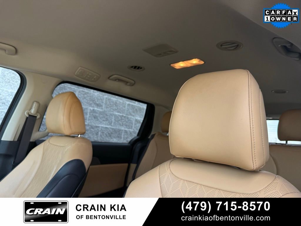 Used 2022 Kia Carnival LX FWD image 23