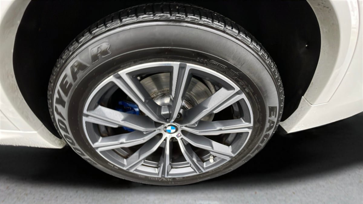 Used 2019 BMW X5 xDrive50i w/ M Sport Package image 20