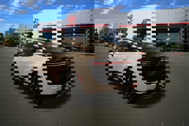 New 2026 Toyota Crown Platinum image 4