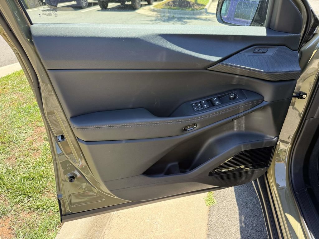 New 2026 Jeep Cherokee Overland w/ Advanced Pro Tech Group AWD/4WD image 31