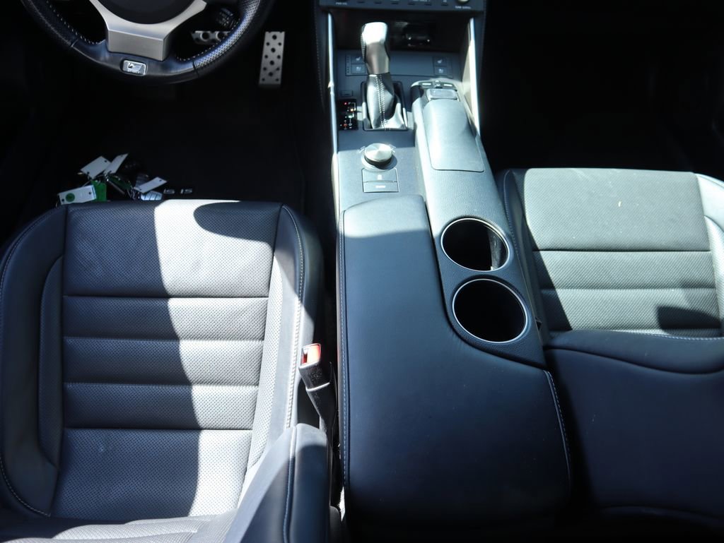 Used 2016 Lexus IS 350 w/ F Sport Package RWD image 8