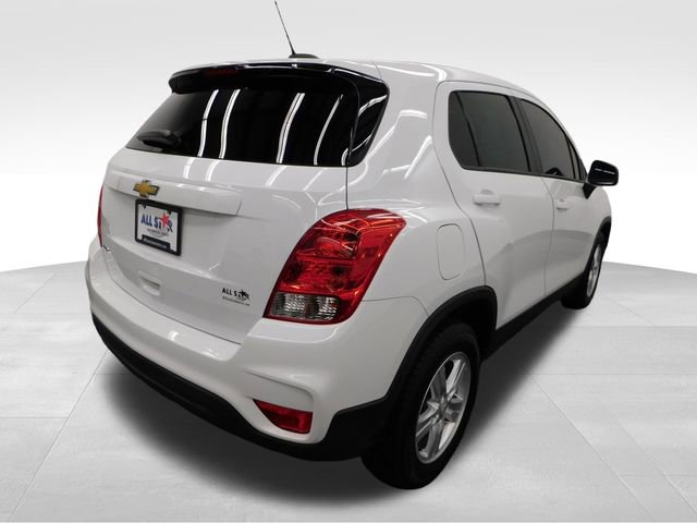 Used 2022 Chevrolet Trax LS w/ Tint and Cruise Package image 13