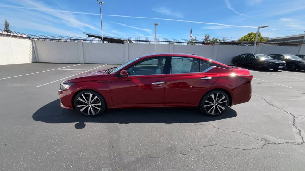 Used 2020 Nissan Altima 2.0 Platinum image 5