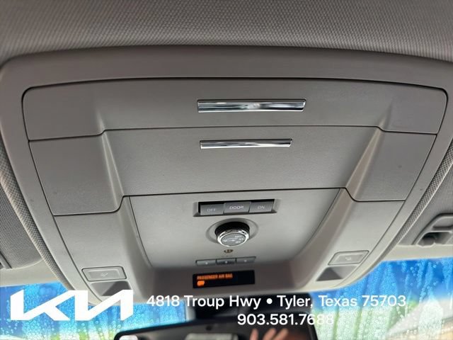 Used 2018 GMC Yukon Denali RWD image 21