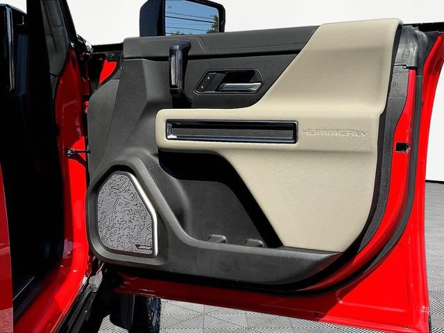 Used 2026 GMC Hummer EV SUV w/ LPO, Dark Essentials Package AWD/4WD image 30