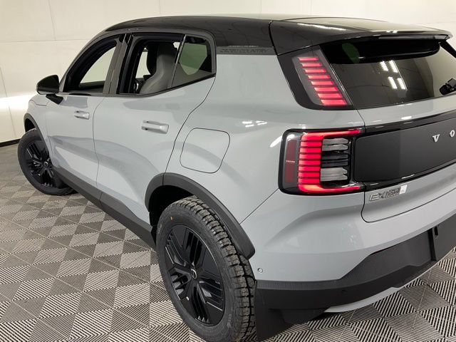 New 2026 Volvo EX30 Cross Country Ultra w/ Protection Package Premier AWD/4WD image 33