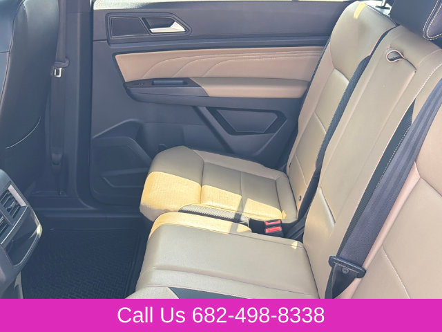 Used 2023 Volkswagen Atlas Cross Sport SEL AWD/4WD image 19