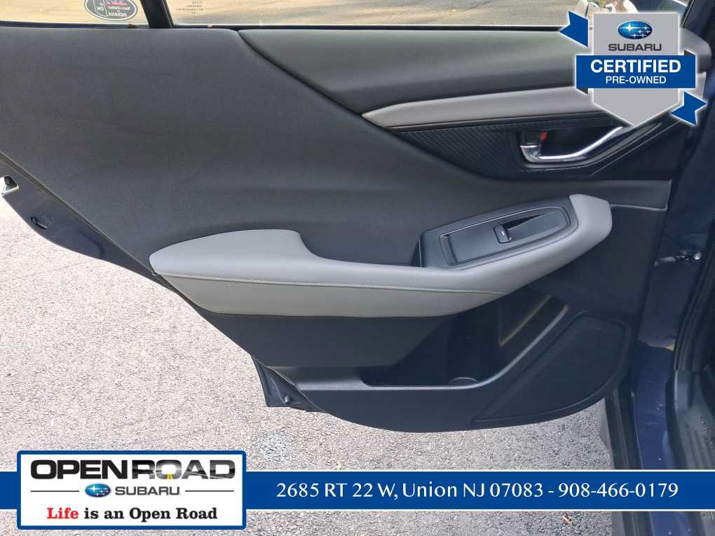 Used 2025 Subaru Outback Premium AWD/4WD image 23