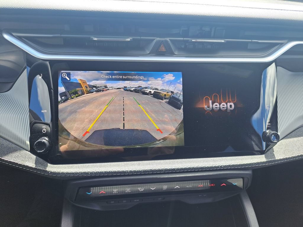 New 2026 Jeep Cherokee Laredo AWD/4WD image 12