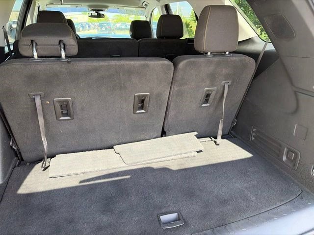 Used 2021 Chevrolet Traverse LS AWD/4WD image 35
