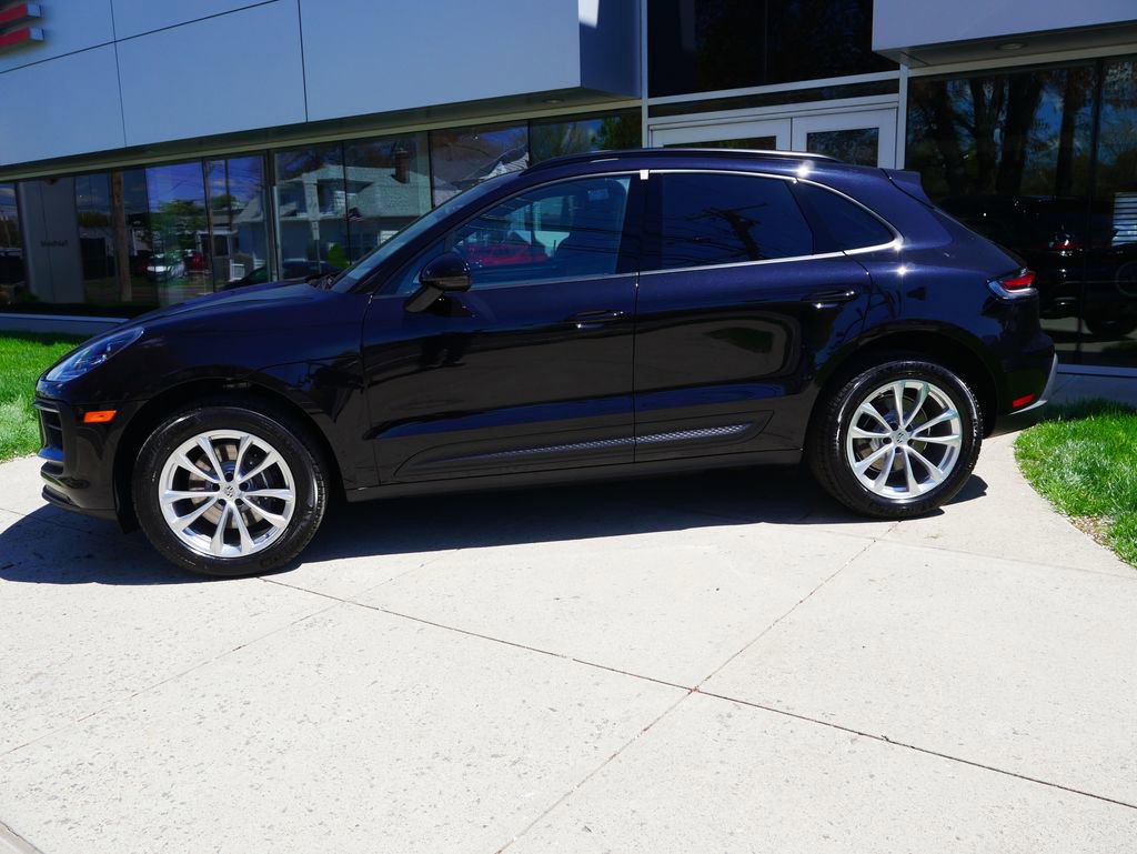 New 2026 Porsche Macan AWD/4WD image 2