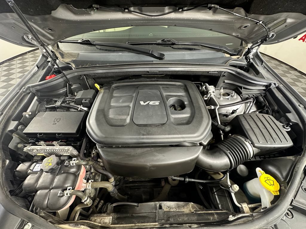 Used 2018 Jeep Grand Cherokee Laredo AWD/4WD image 11