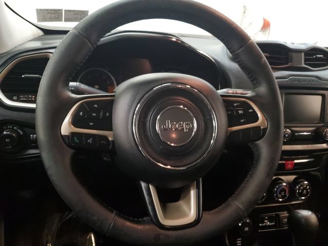 Used 2016 Jeep Renegade Latitude AWD/4WD image 16