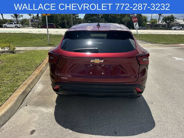 Used 2024 Chevrolet Trax LS w/ Driver Confidence Package FWD image 8