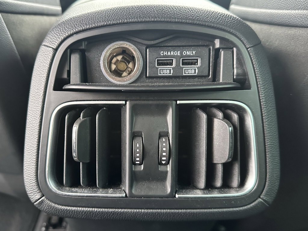 Used 2023 Maserati Levante Modena image 16