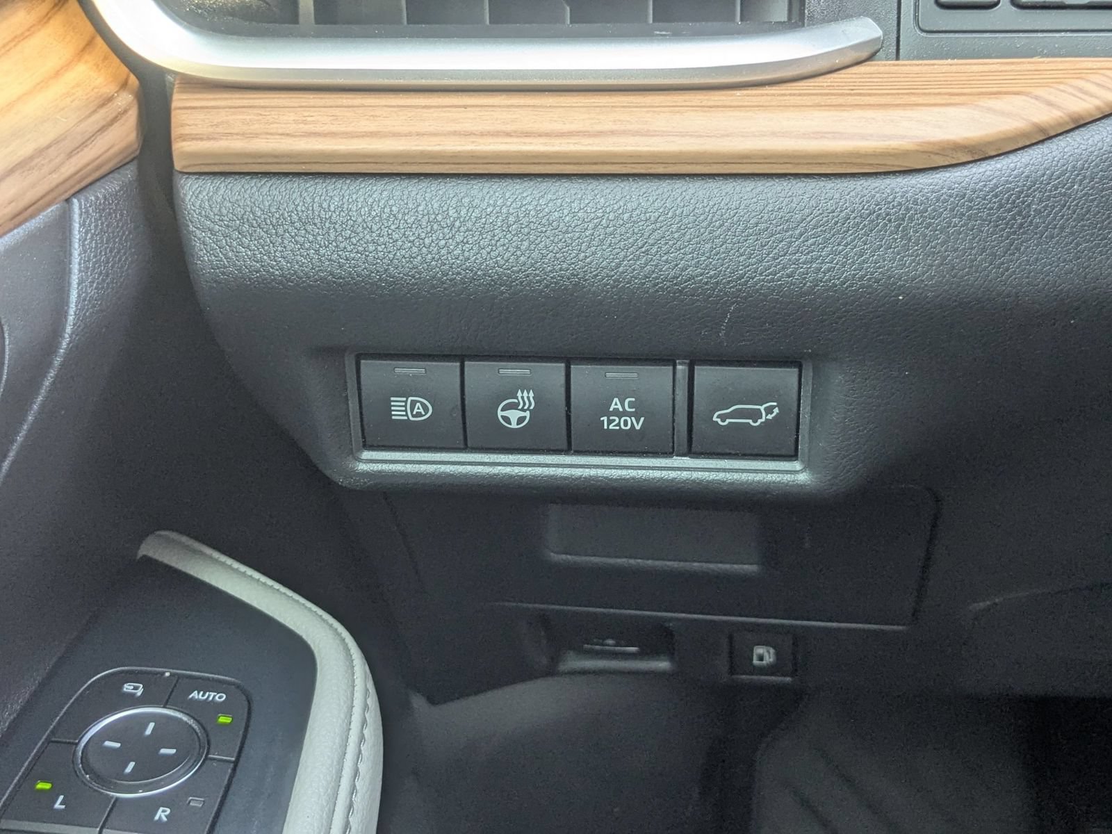 Used 2024 Toyota Grand Highlander AWD Hybrid image 16