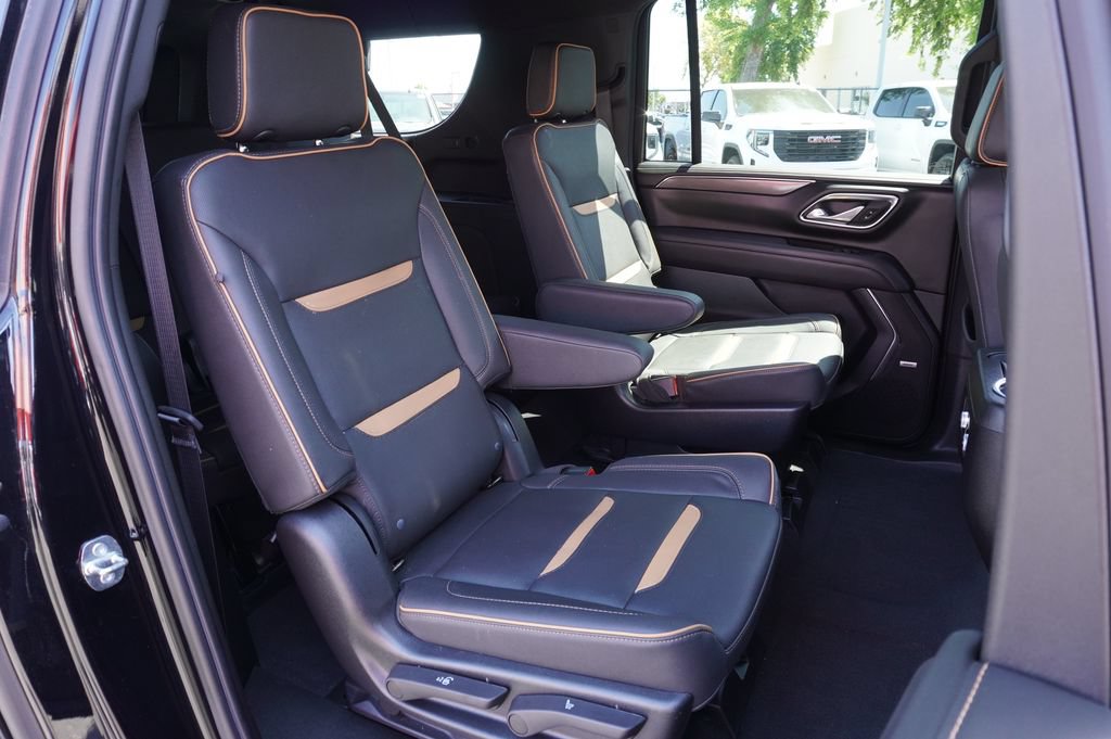 Certified 2023 GMC Yukon XL AT4 w/ Technology Package AWD/4WD image 10