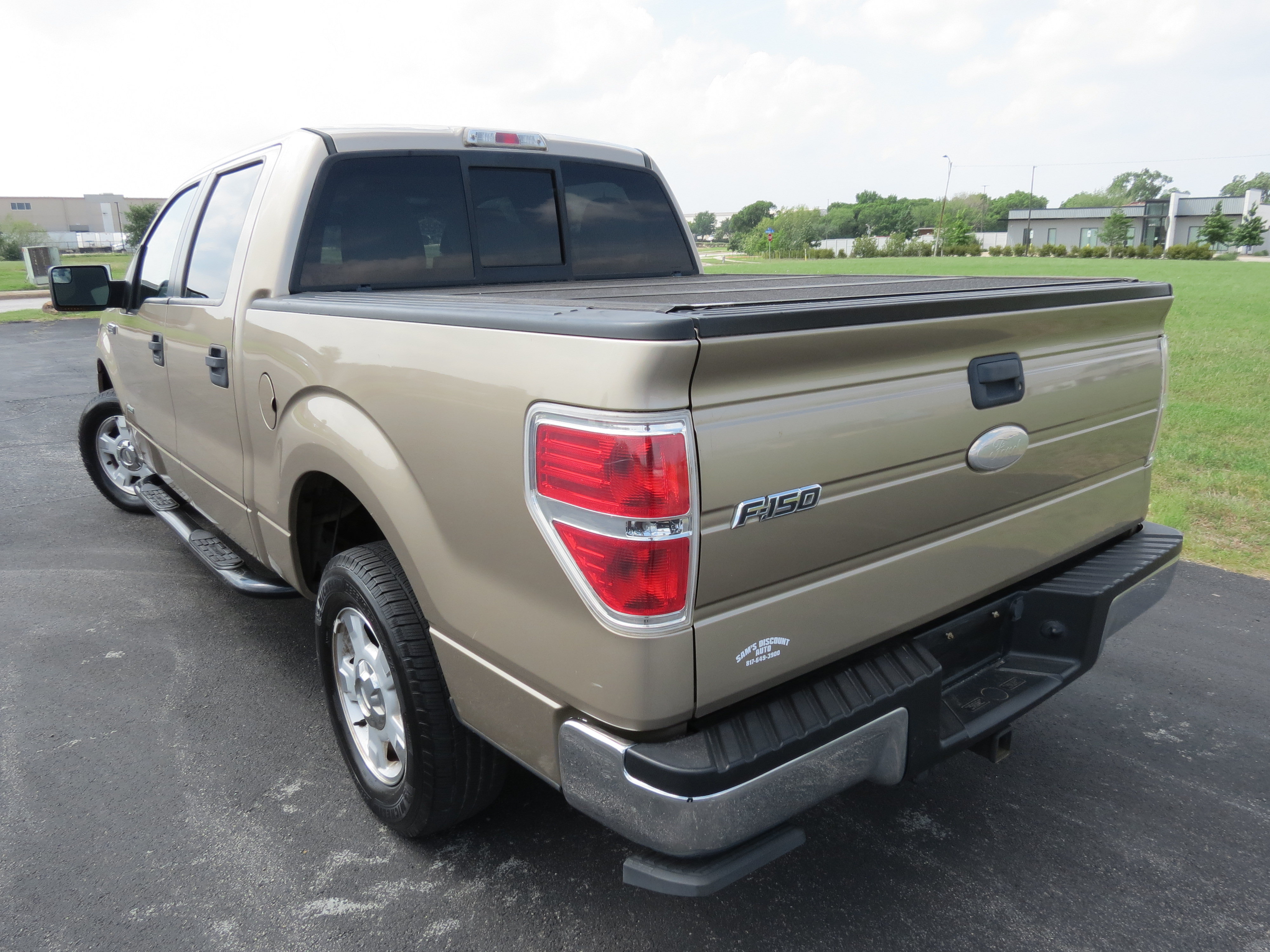 Used 2012 Ford F150 XLT w/ XLT Convenience Pkg RWD image 5