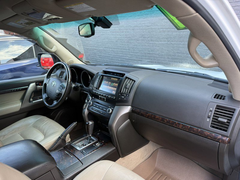 Used 2011 Toyota Land Cruiser 4WD image 41