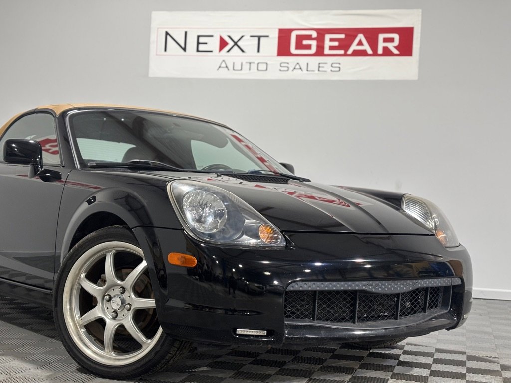 Used 2002 Toyota MR2 image 3