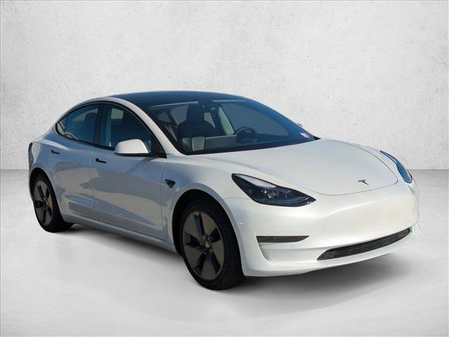 Used 2021 Tesla Model 3 Standard Range Plus image 3