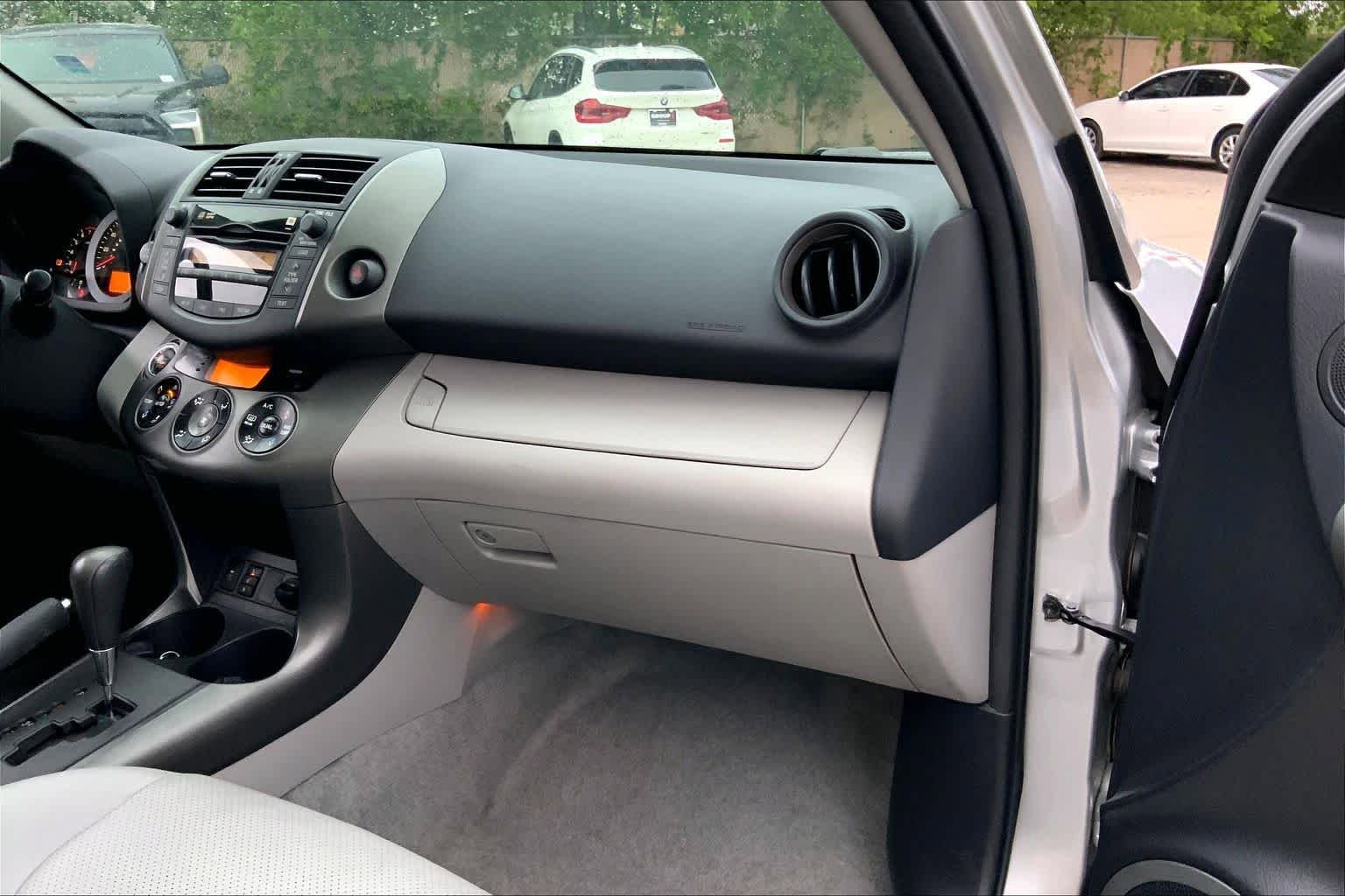 Used 2010 Toyota RAV4 Limited AWD/4WD image 18