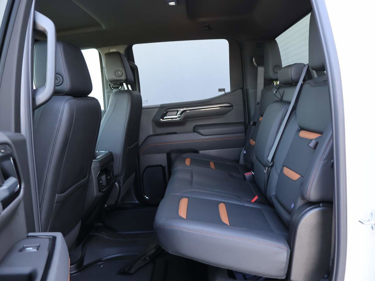 Used 2025 GMC Sierra 1500 AT4 AWD/4WD image 10