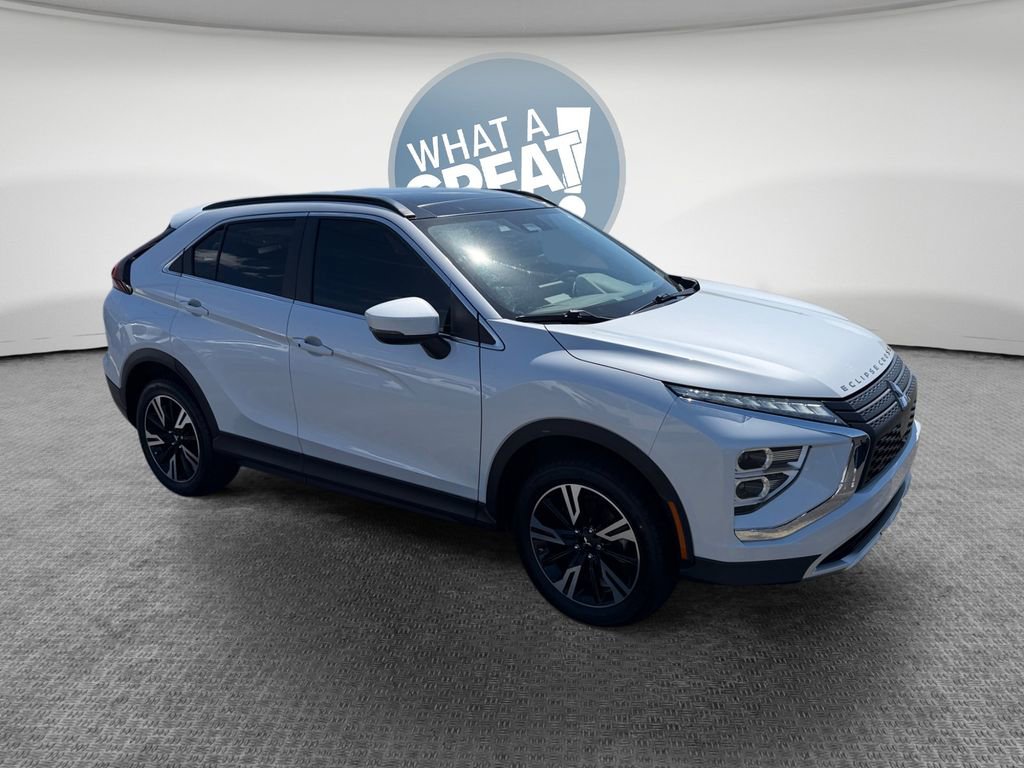 Used 2023 Mitsubishi Eclipse Cross SE image 1