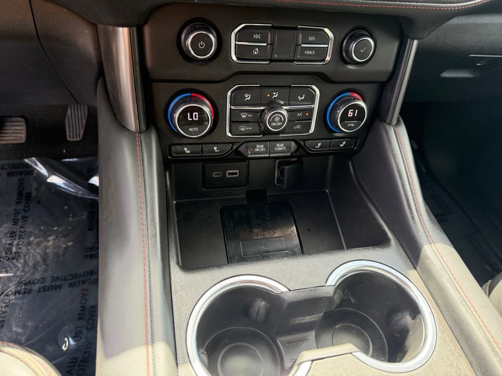 Used 2021 Chevrolet Suburban RST w/ Luxury Package image 26