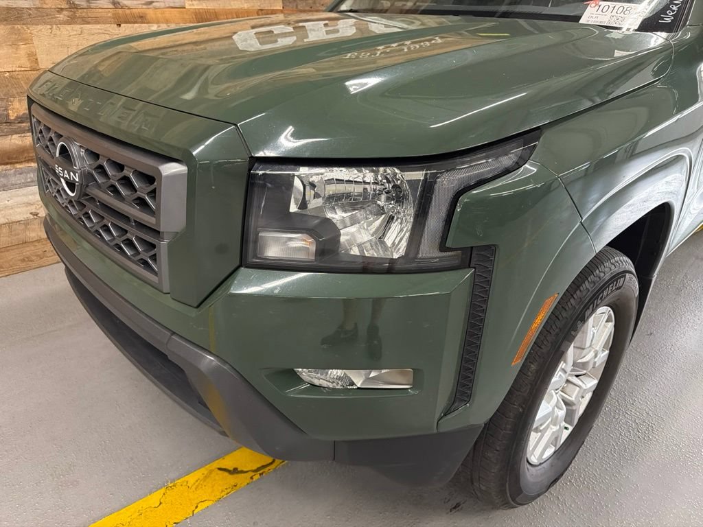 Used 2022 Nissan Frontier SV RWD image 3