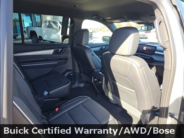 Certified 2025 Buick Enclave Preferred image 38