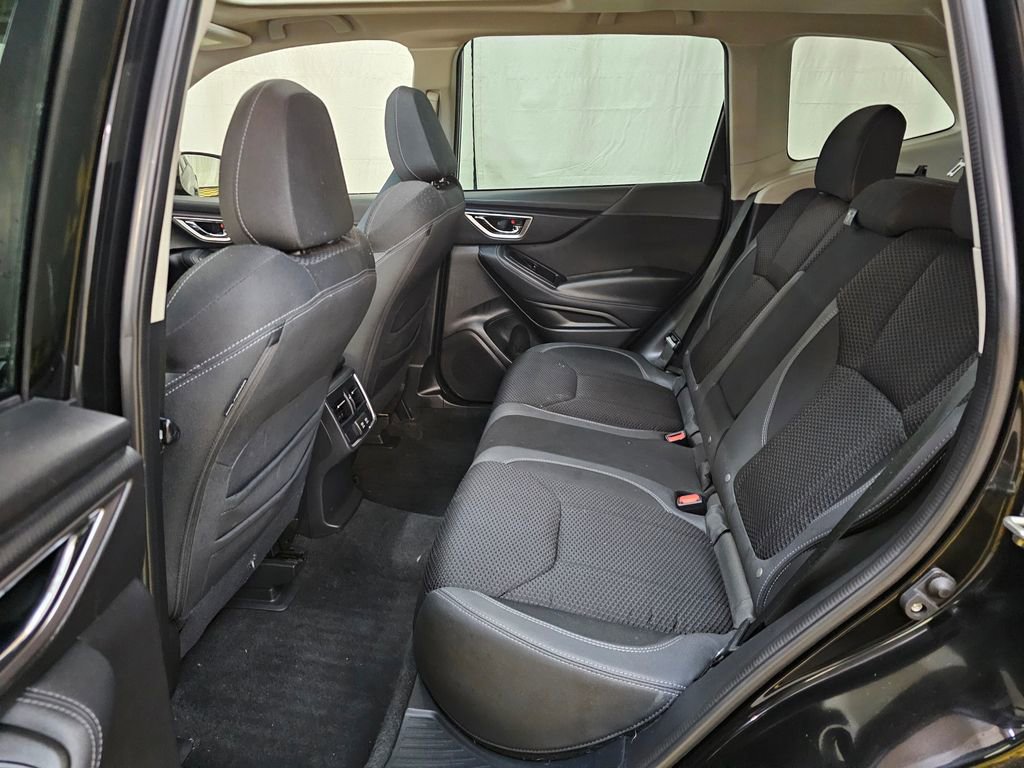 Used 2022 Subaru Forester Premium image 16